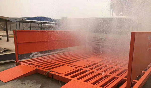 平板洗轮机周围应设置排水沟(图1)